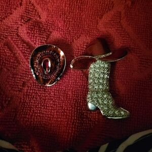 Women's Cowgirl Booth & Hat Brooch